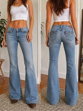 Levi's Ultimate Lift 544 Medium Wash Bootcut Classic Denim Jeans |  Size 12